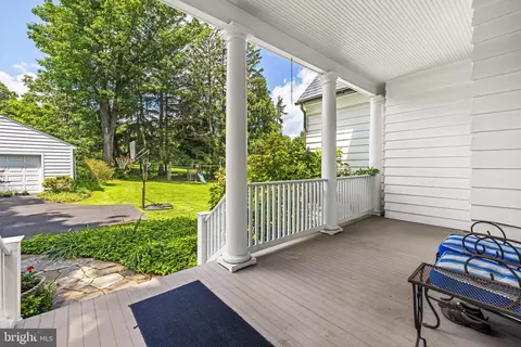 Exterior - 508 Hampton Ln, Towson, MD 21286 photo 6 of 21