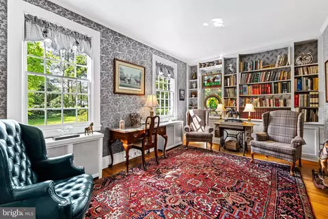 Other - 508 Hampton Ln, Towson, MD 21286 photo 1 of 9