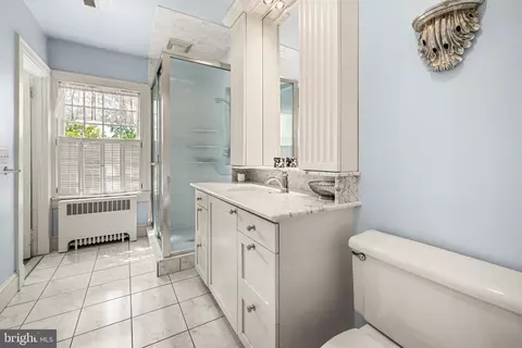 Bath - 508 Hampton Ln, Towson, MD 21286 photo 6 of 6