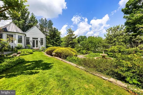 Exterior - 508 Hampton Ln, Towson, MD 21286 photo 18 of 21