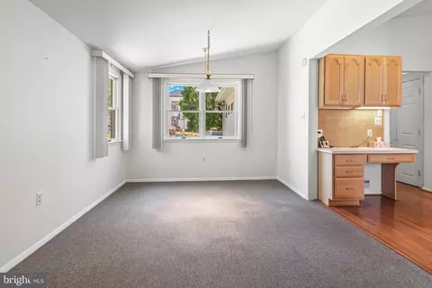 2411 Lightfoot Dr, Baltimore, MD 21209 photo 13