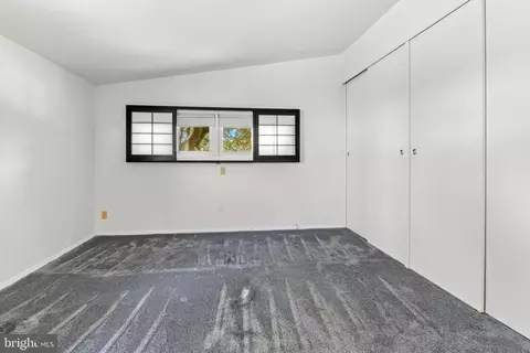 2411 Lightfoot Dr, Baltimore, MD 21209 photo 18