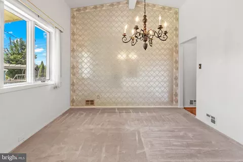 2411 Lightfoot Dr, Baltimore, MD 21209 photo 8