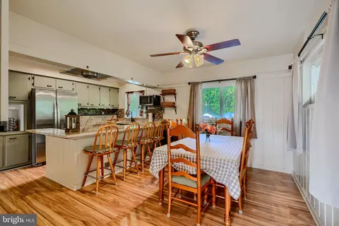 201 Wampler Rd, Middle River, MD 21220 photo 8