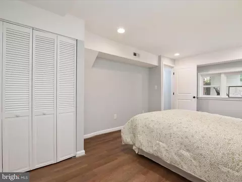 Bedroom - 1119 Overbrook Rd, Baltimore, MD 21239 photo 2 of 9