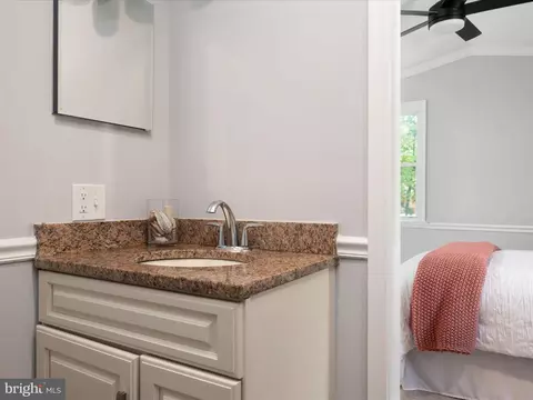 Bedroom - 1119 Overbrook Rd, Baltimore, MD 21239 photo 4 of 9