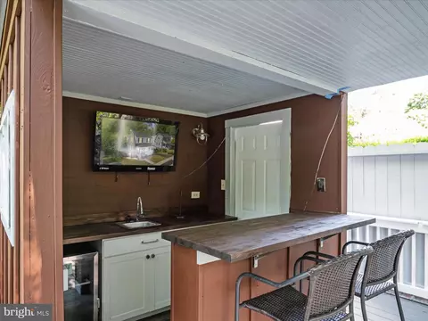 Exterior - 1119 Overbrook Rd, Baltimore, MD 21239 photo 22 of 23