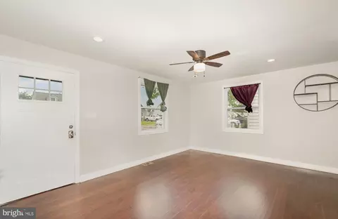 Living - 3402 Cornwall, Dundalk, MD 21222 photo 1 of 1