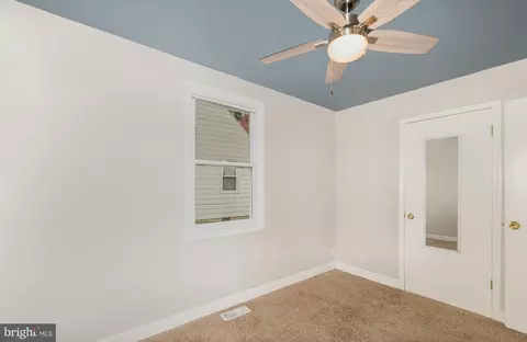 Entry Way - 3402 Cornwall, Dundalk, MD 21222 photo 8 of 11