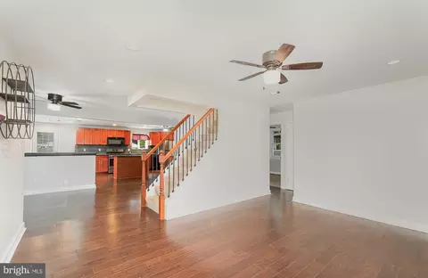 Entry Way - 3402 Cornwall, Dundalk, MD 21222 photo 2 of 11