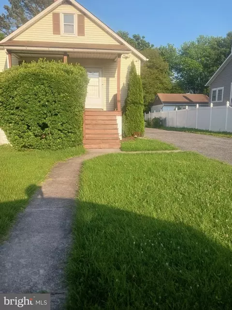 8807 Fearne Ave, Parkville, MD 21234