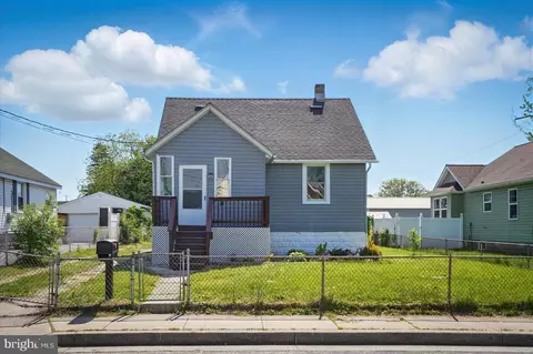 7 Seabright Ave, Dundalk, MD 21222