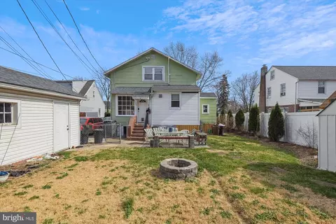 Exterior - 4402 Highview Ave, Baltimore, MD 21229 photo 4 of 4