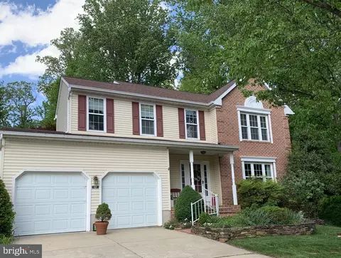 12 Sweetgum Ct, Catonsville, MD 21228
