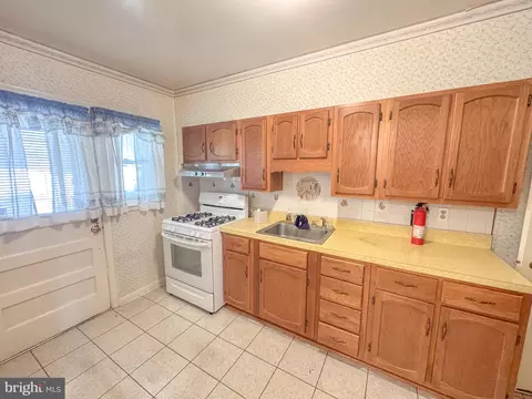 1948 Wareham Rd, Dundalk, MD 21222 photo 11