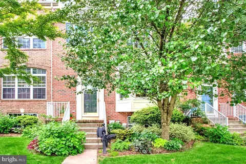 10 Ferns Ct, Lutherville Timonium, MD 21093