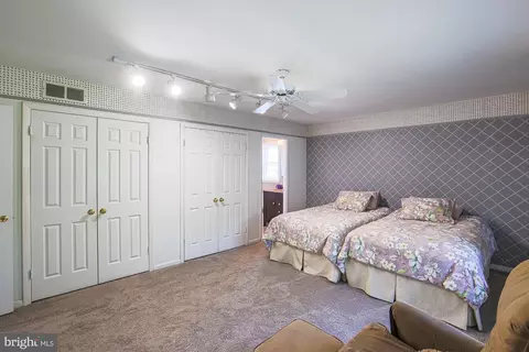 Bedroom - 2518 Willow Glen Dr, Baltimore, MD 21209 photo 1 of 6