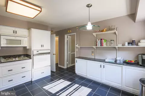 Kitchen - 2518 Willow Glen Dr, Baltimore, MD 21209 photo 3 of 3