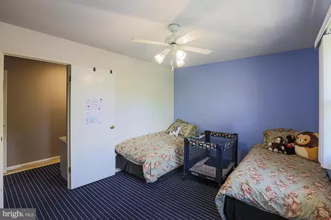 Bedroom - 2518 Willow Glen Dr, Baltimore, MD 21209 photo 6 of 6