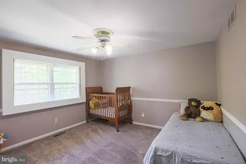 Bedroom - 2518 Willow Glen Dr, Baltimore, MD 21209 photo 4 of 6
