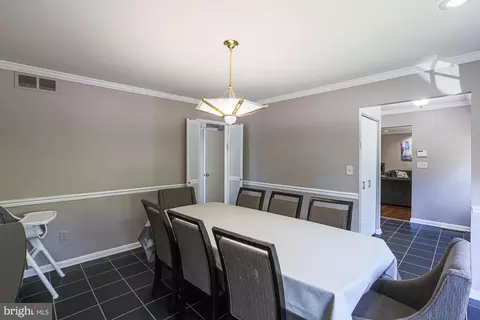 Dining - 2518 Willow Glen Dr, Baltimore, MD 21209 photo 4 of 4