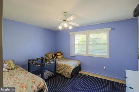 Bedroom - 2518 Willow Glen Dr, Baltimore, MD 21209 photo 5 of 6