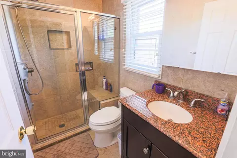 Bath - 2518 Willow Glen Dr, Baltimore, MD 21209 photo 2 of 5