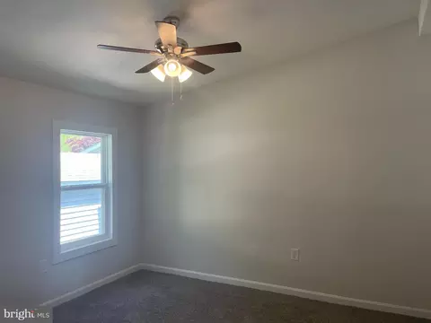 609 Tee Jay Ln, Dundalk, MD 21222 photo 6