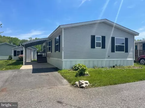 609 Tee Jay Ln, Dundalk, MD 21222