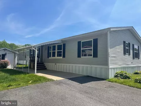 609 Tee Jay Ln, Dundalk, MD 21222 photo 12