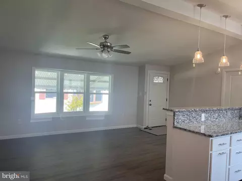 609 Tee Jay Ln, Dundalk, MD 21222 photo 3