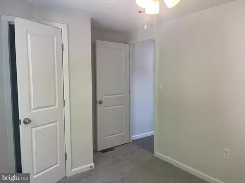 609 Tee Jay Ln, Dundalk, MD 21222 photo 8