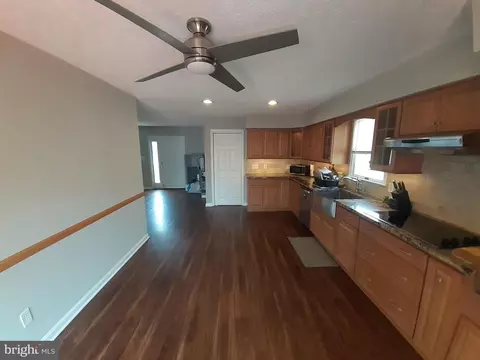 Entry Way - 2801 8th St, Sparrows Point, MD 21219 photo 1 of 4