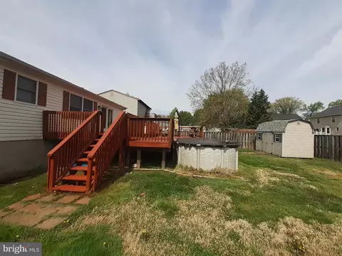 Exterior - 2801 8th St, Sparrows Point, MD 21219 photo 2 of 5