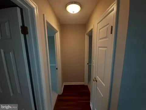 Entry Way - 2801 8th St, Sparrows Point, MD 21219 photo 3 of 4