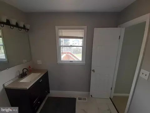 Bath - 2801 8th St, Sparrows Point, MD 21219 photo 3 of 4
