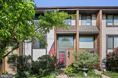 9222 Bellbeck Rd, Parkville, MD 21234