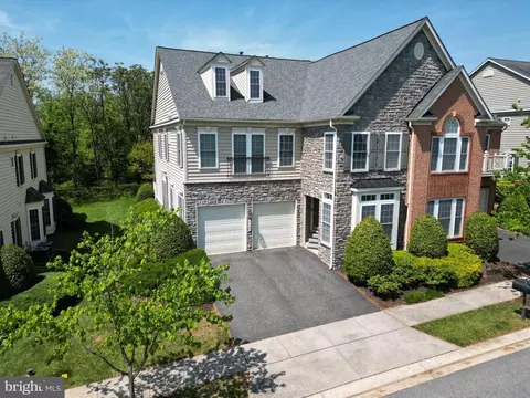9124 Back Drop Dr, Perry Hall, MD 21128