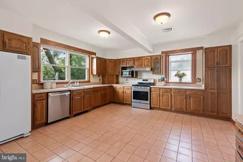 4705 Ridgeway Ave, Baltimore, MD 21206 photo 11