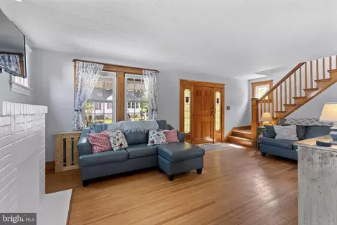 4705 Ridgeway Ave, Baltimore, MD 21206 photo 3