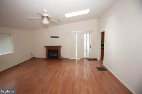7208 Chamberlain Rd, Windsor Mill, MD 21244 photo 11