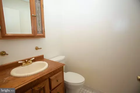 7208 Chamberlain Rd, Windsor Mill, MD 21244 photo 13