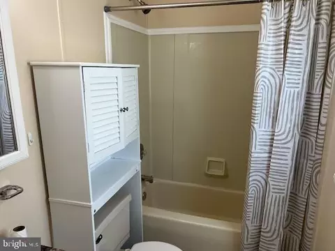 10025 Crane Ln, Middle River, MD 21220 photo 4
