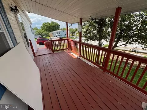 10025 Crane Ln, Middle River, MD 21220 photo 3