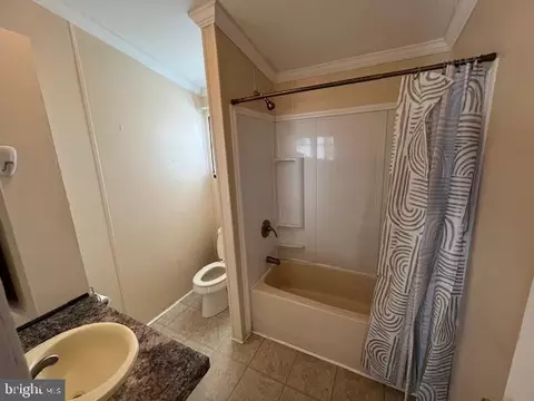 10025 Crane Ln, Middle River, MD 21220 photo 13