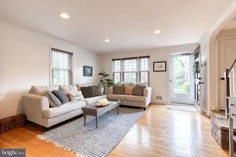 203 Stanmore Rd, Baltimore, MD 21212 photo 6