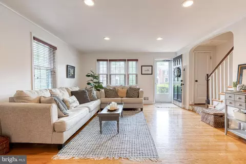 203 Stanmore Rd, Baltimore, MD 21212 photo 8