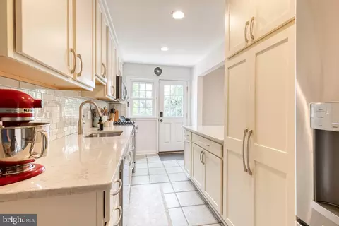 203 Stanmore Rd, Baltimore, MD 21212 photo 18