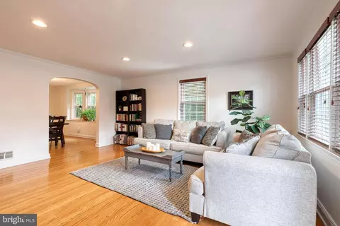 203 Stanmore Rd, Baltimore, MD 21212 photo 5