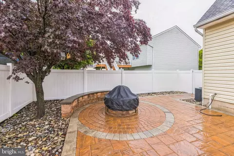 Exterior - 3 Spinnaker Reef, Middle River, MD 21220 photo 4 of 6